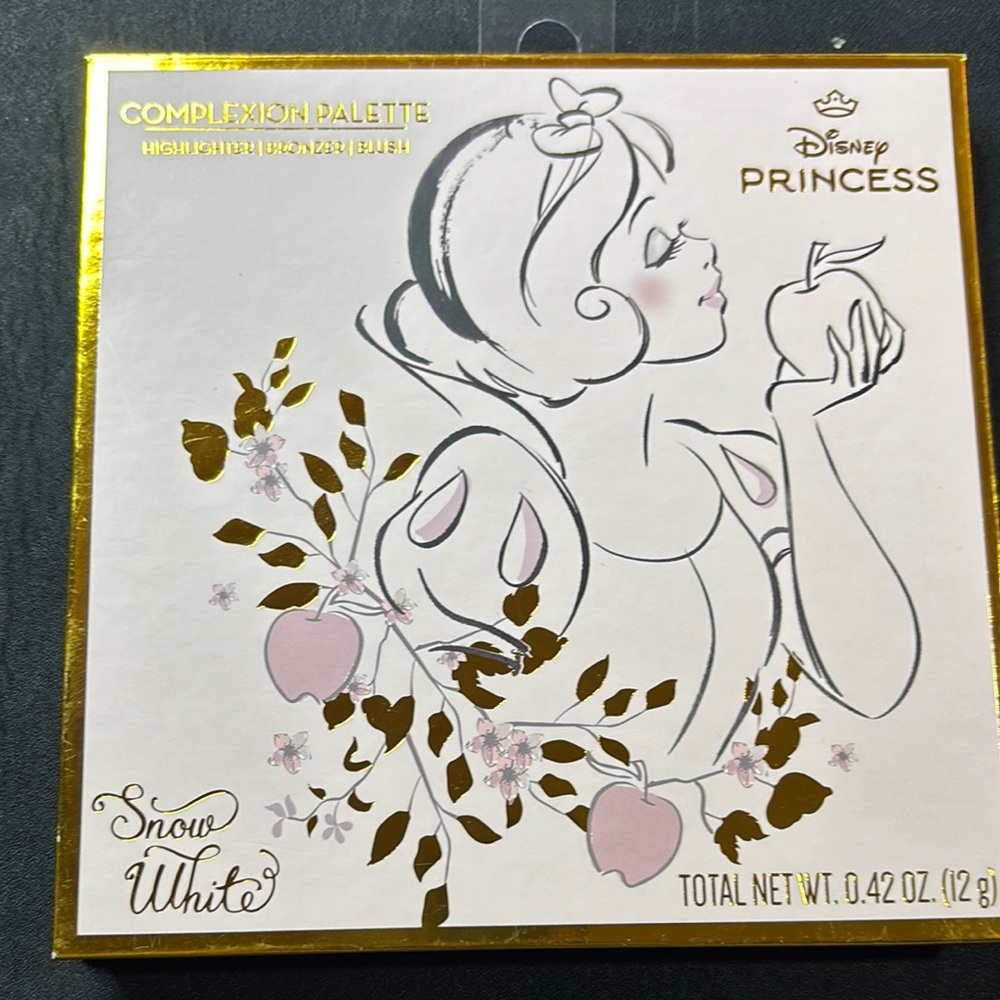Disney Princess Snow White Complexion Palette